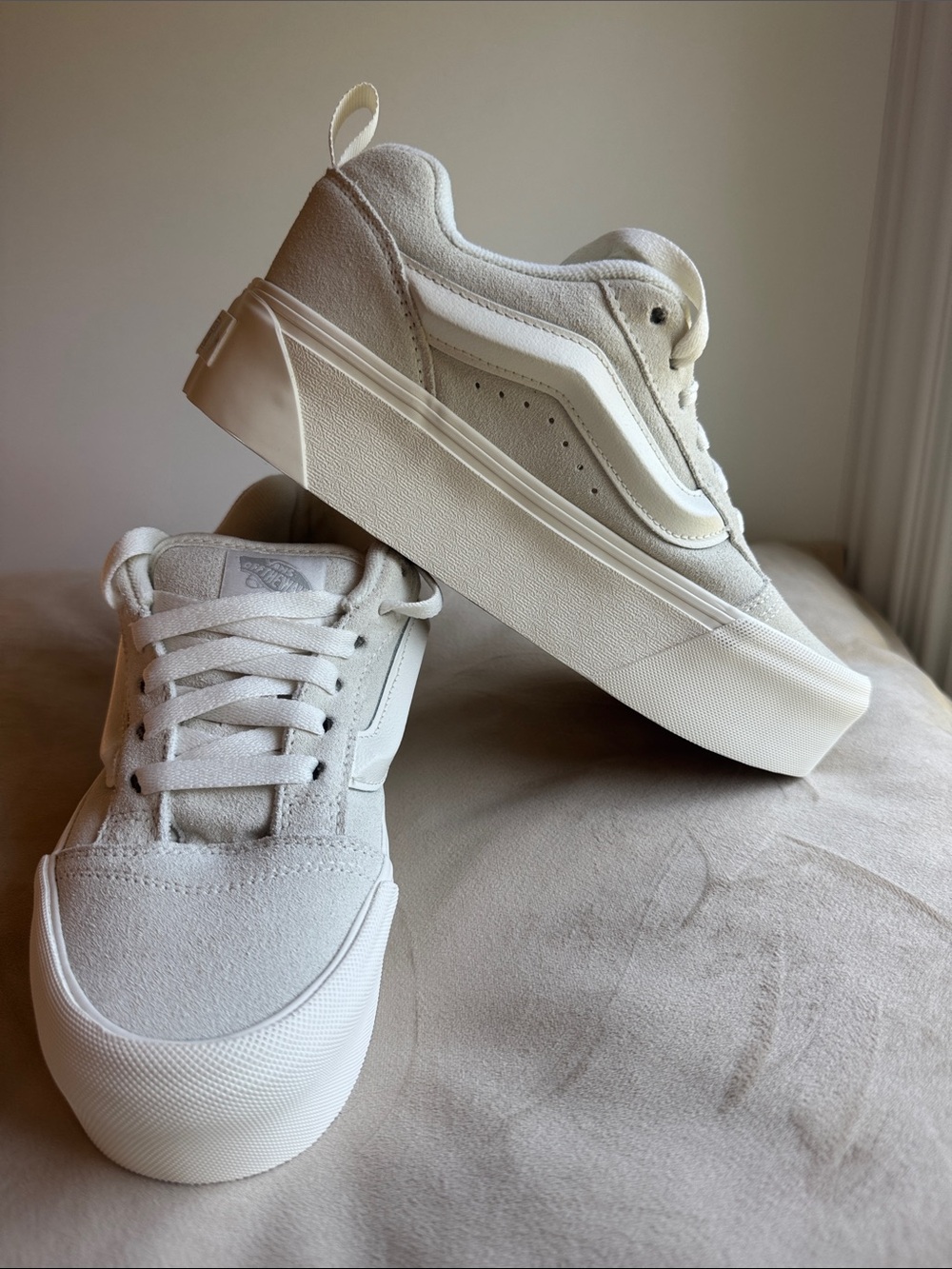 NEW Vans Knu Stack White Chunky Platform
Sneakers Women's 7.5